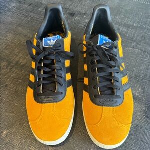 Adidas Gazelle Men's Vibrant Orange and Black Sneakers